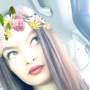 Meet your Posher, Alexyss